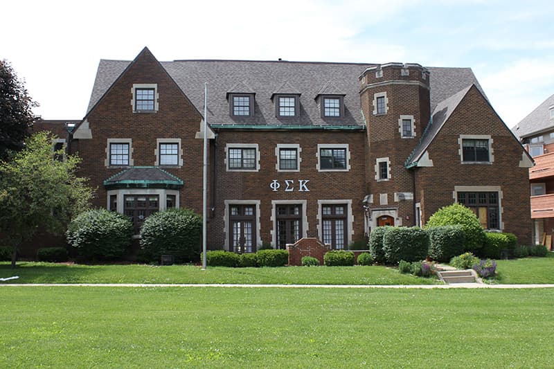 Historic Illinois House building